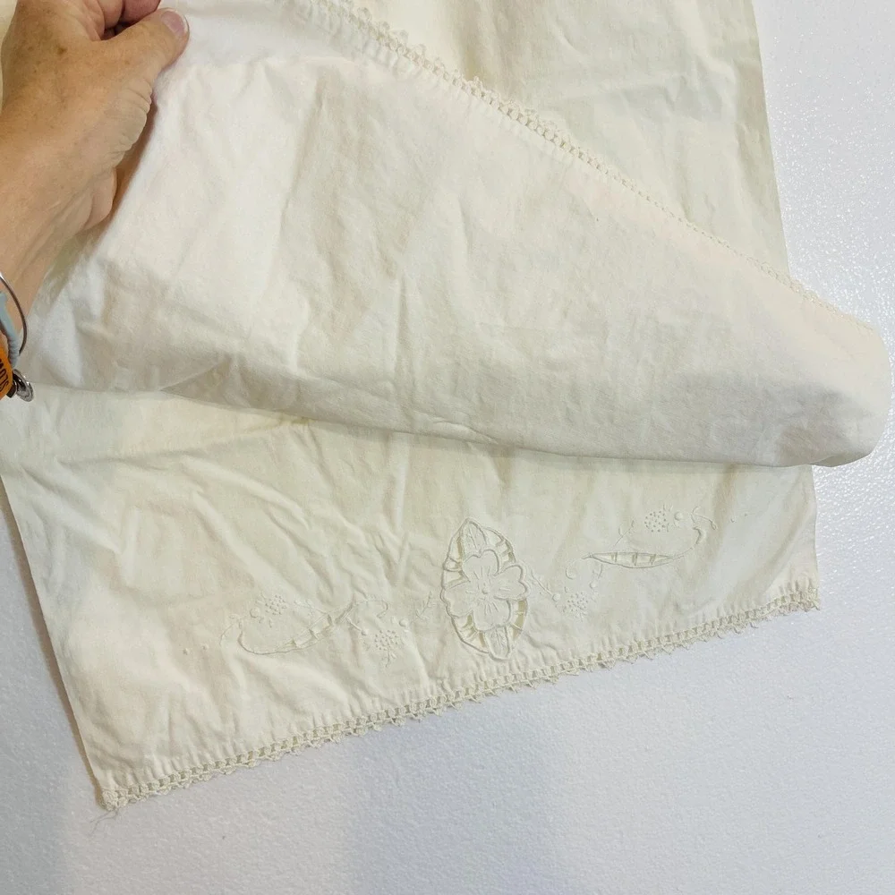 Vintage Embroidered Cutwork Floral Standard Pillowcase Crochet Cotton White